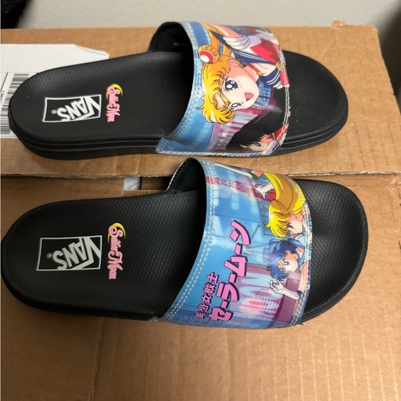 Vans la costa slide on pretty guardian sailor moon size 6, amazing condition - Picture 2 of 5